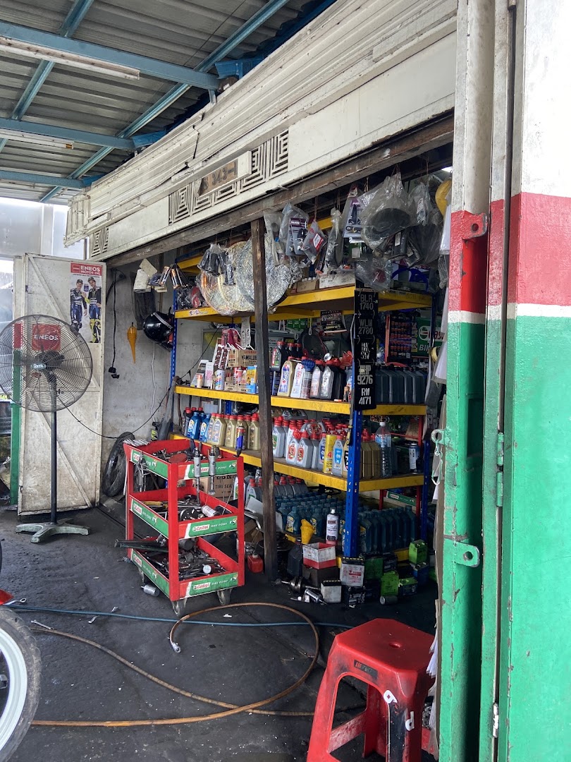 Castrol Bike Point - Zainaria Enterprise — photo 3