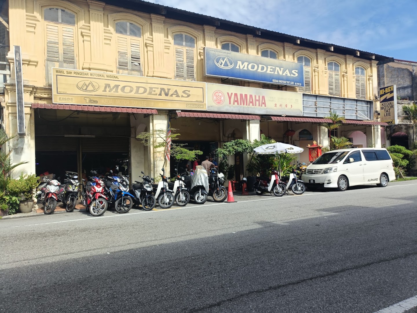 Tat Lee Motor — photo 1