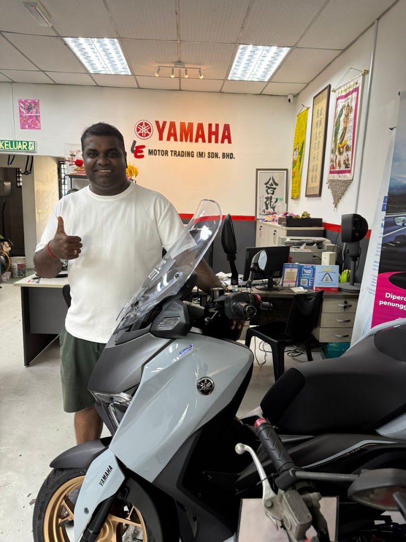LE MOTOR TRADING — photo 4