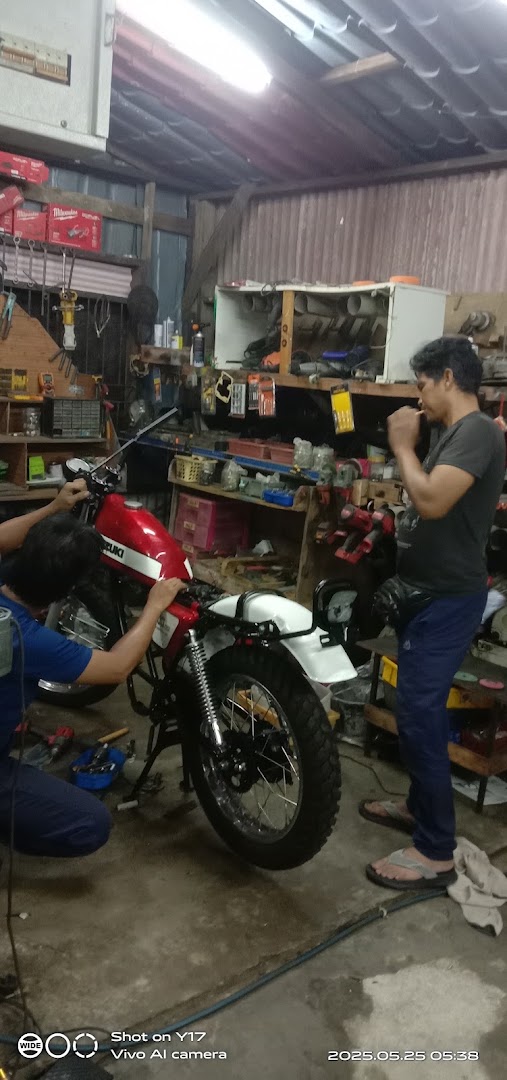 Bengkel motor Amie pomen — photo 2