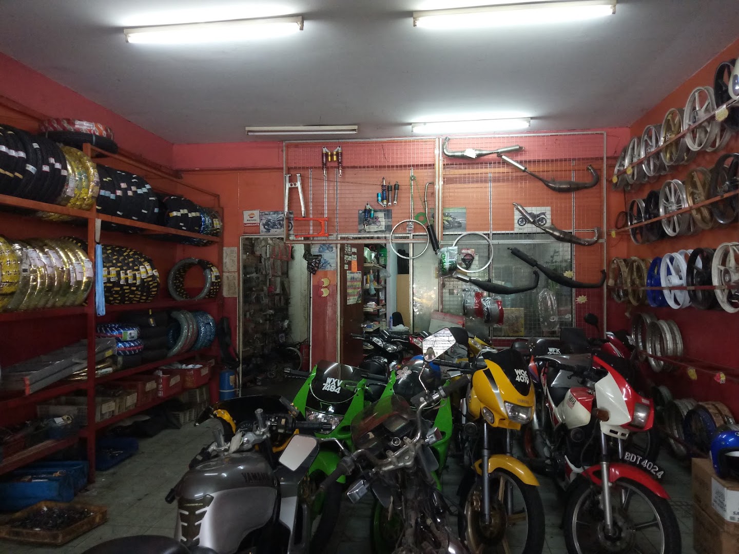 Castrol Bike Point - Starcrew FZ Motorsport — photo 2
