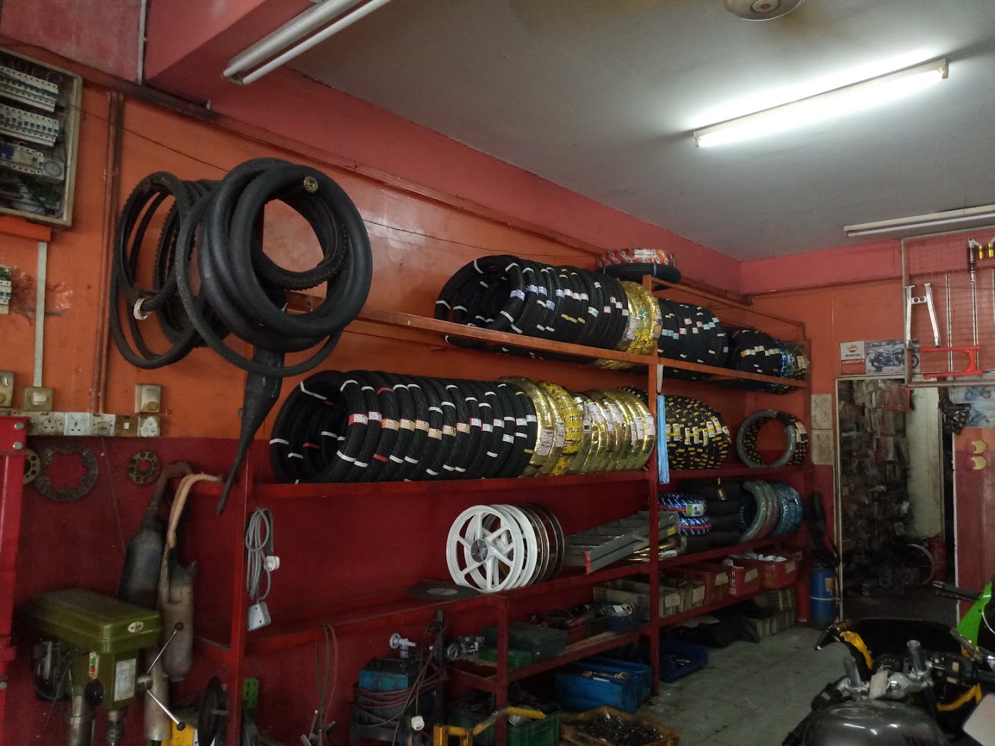 Castrol Bike Point - Starcrew FZ Motorsport — photo 3