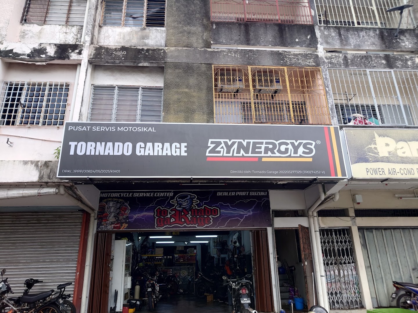 Tornado Garage — photo 1