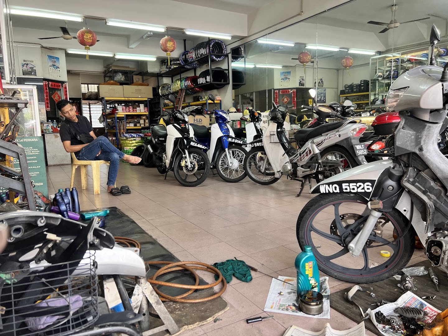 Leong Heng Motorcycle Shop in Cheras