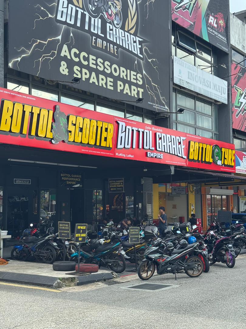 BOTTOL GARAGE EMPIRE — photo 3