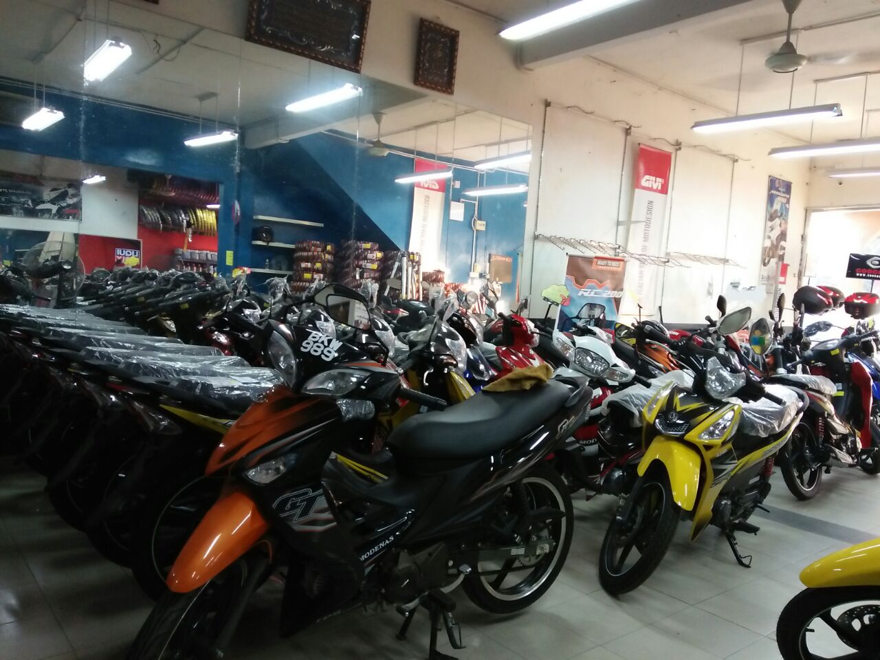 Red Wheels Sdn Bhd - Wakaf Bharu — photo 2