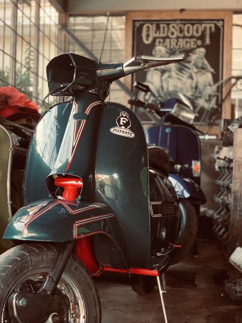 OLDSCOOT GARAGE — photo 2