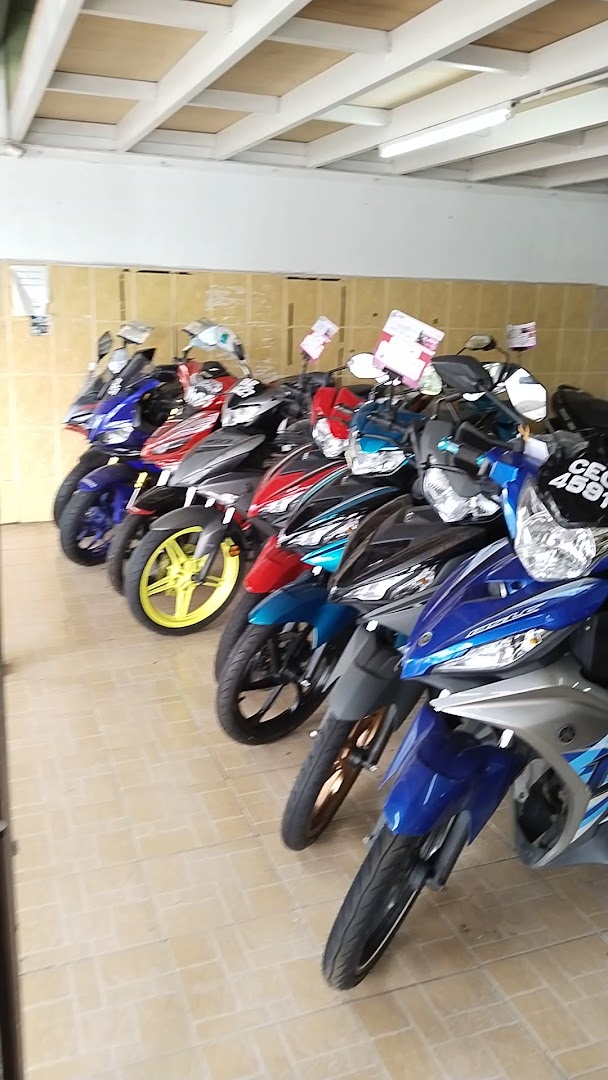 First Motor Trading — photo 2