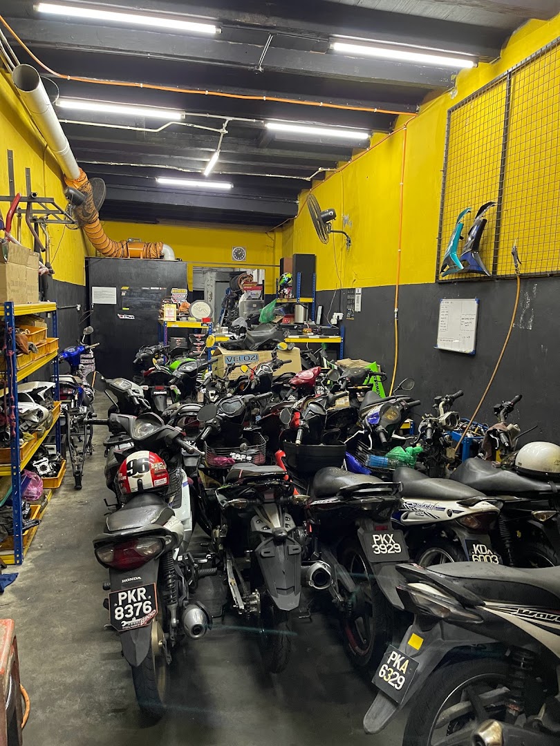 MM DYNO LAB in George Town