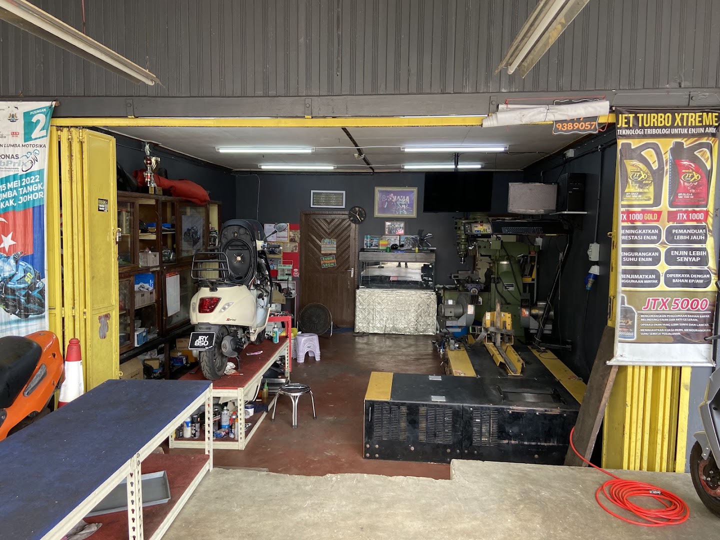 WAJAY MOTOR (DYNO TUNING CENTRE) in Kuala Terengganu