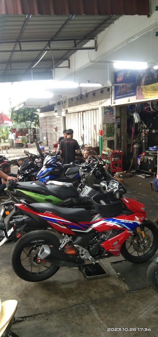 Castrol Bike Point - Bogek Motor — photo 3