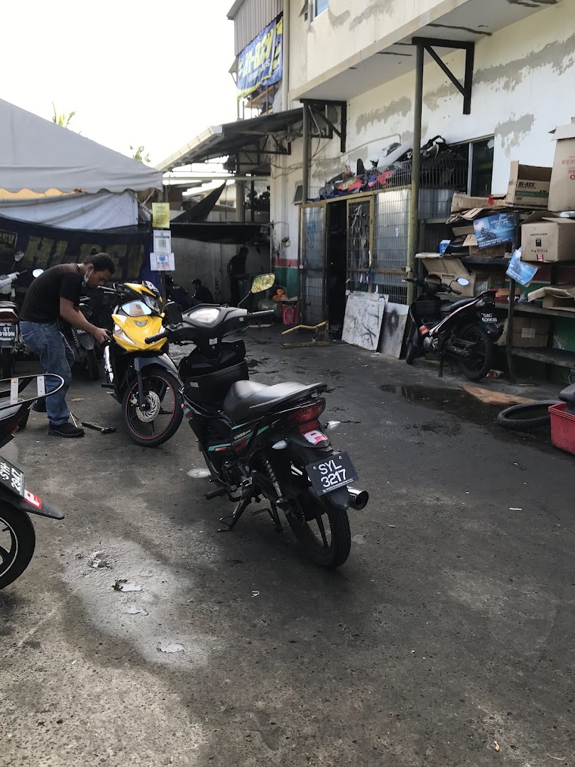 Castrol Bike Point - Tankho Motor & Tyre Trading Sdn Bhd — photo 5