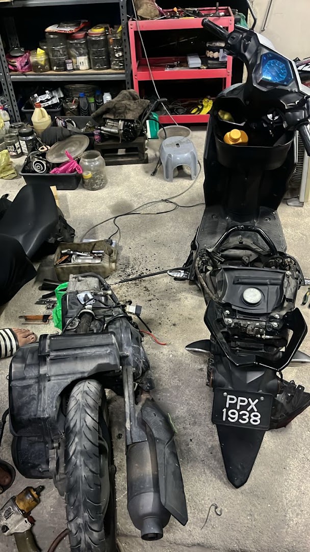 PELAM RACING GARAGE — photo 2
