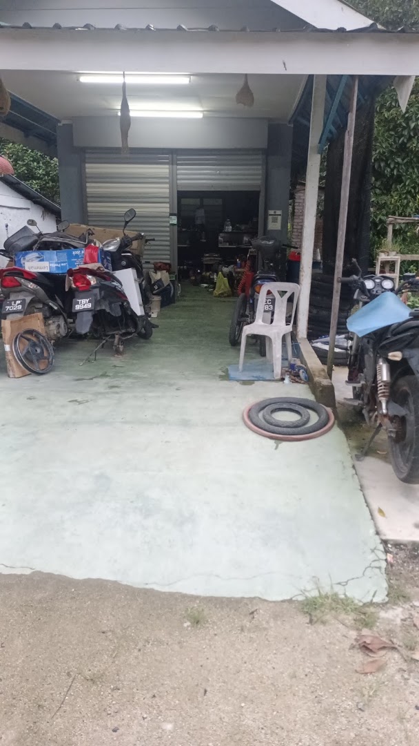 AjieKing Motor Relau in Serdang