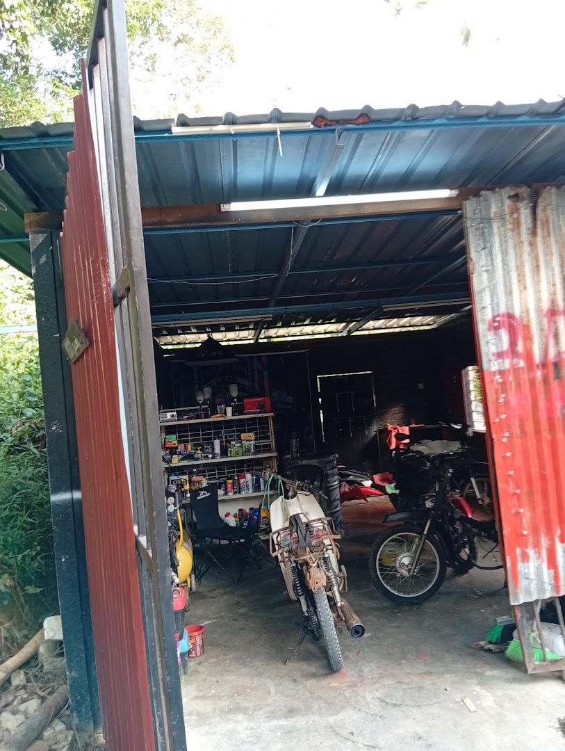 AMS GARAGE 14 — photo 2