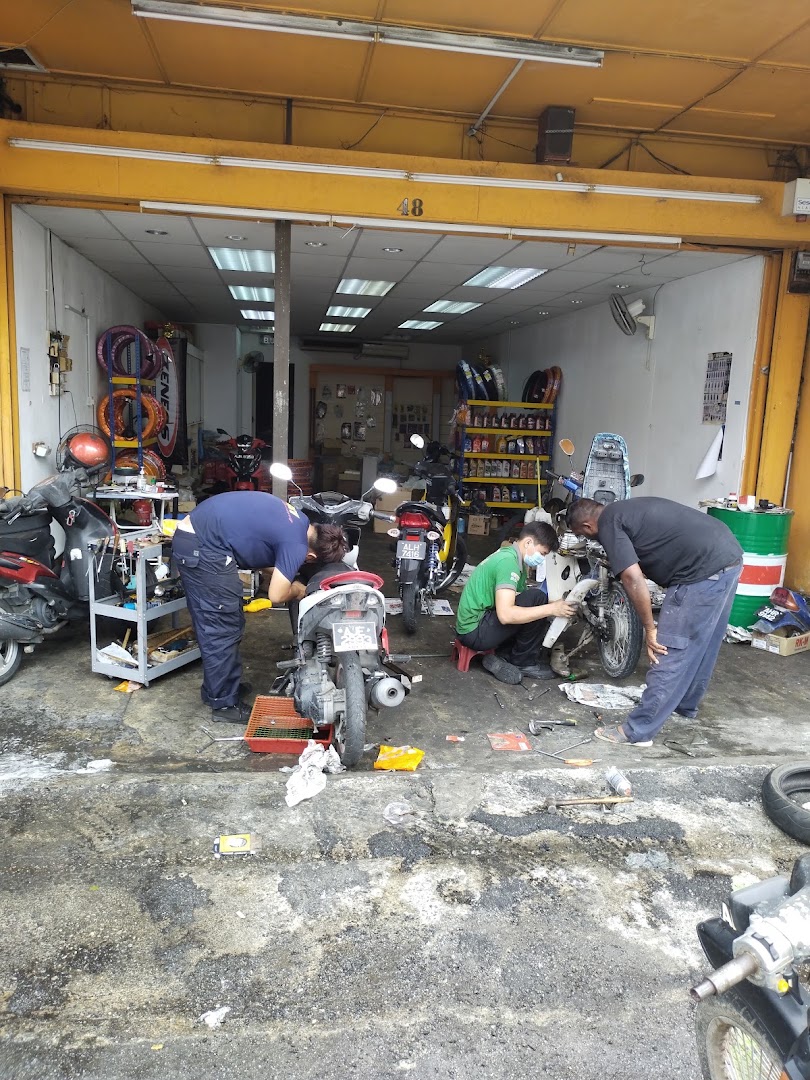Kedai Motor Han in Kampar