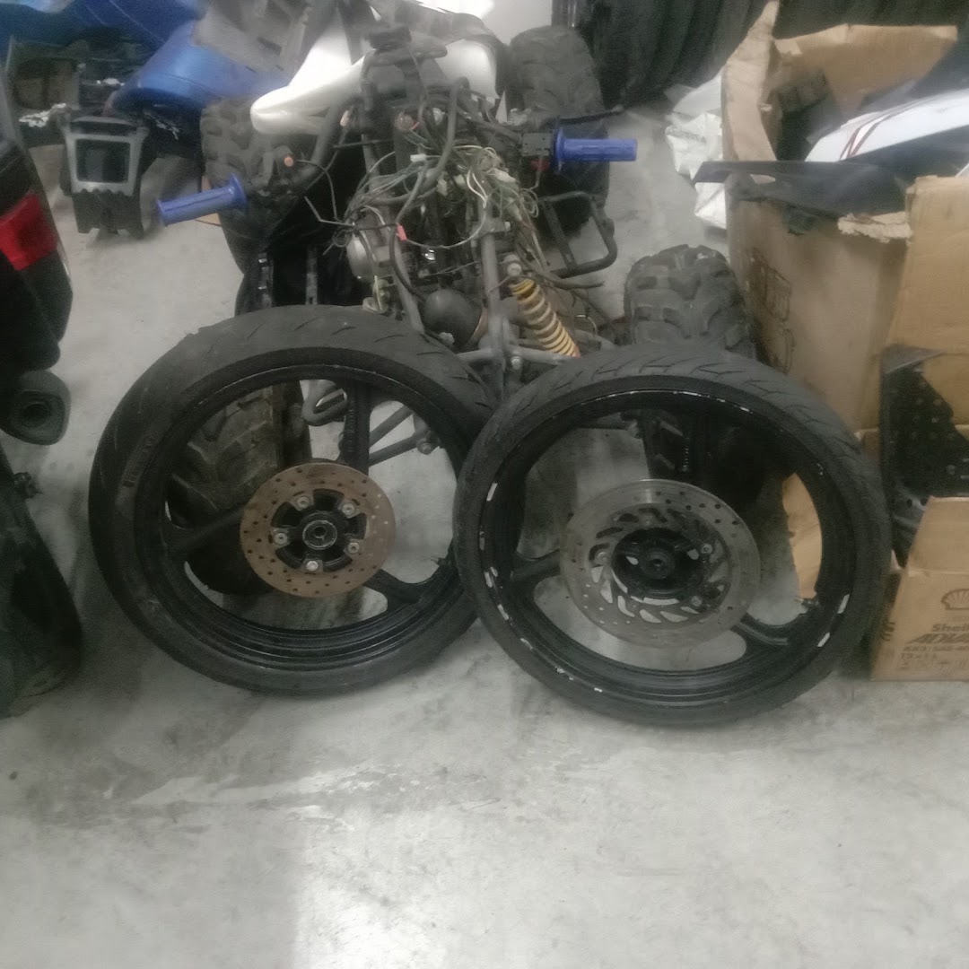 Bengkel Motor Mamanglone Enterprise — photo 2
