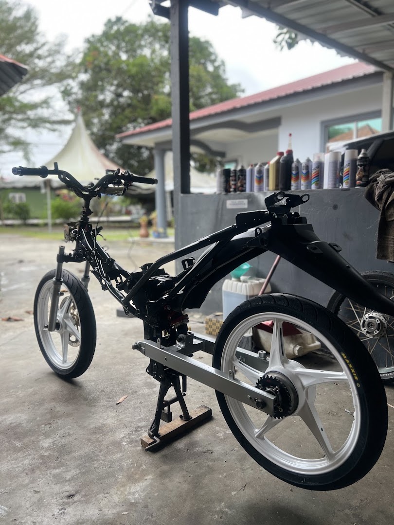 AJIM GARAGE — photo 3