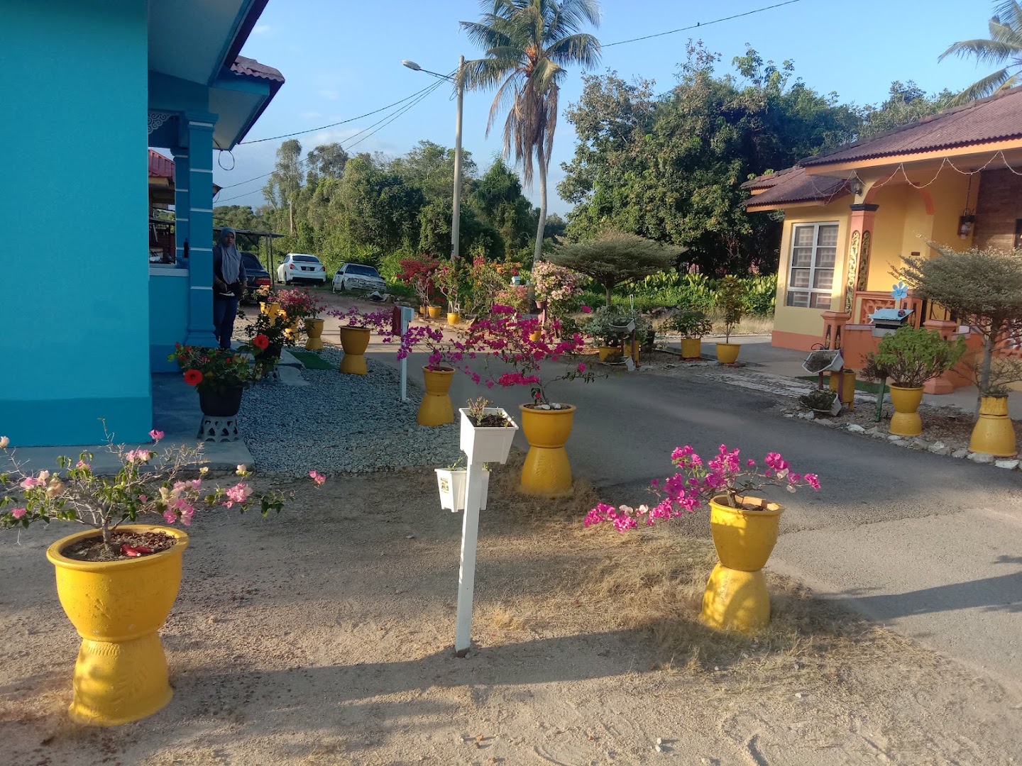 Kedai menjual alat ganti motosikal in Malacca