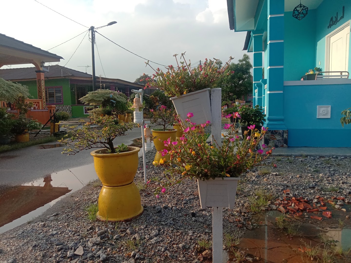 Kedai menjual alat ganti motosikal — photo 2