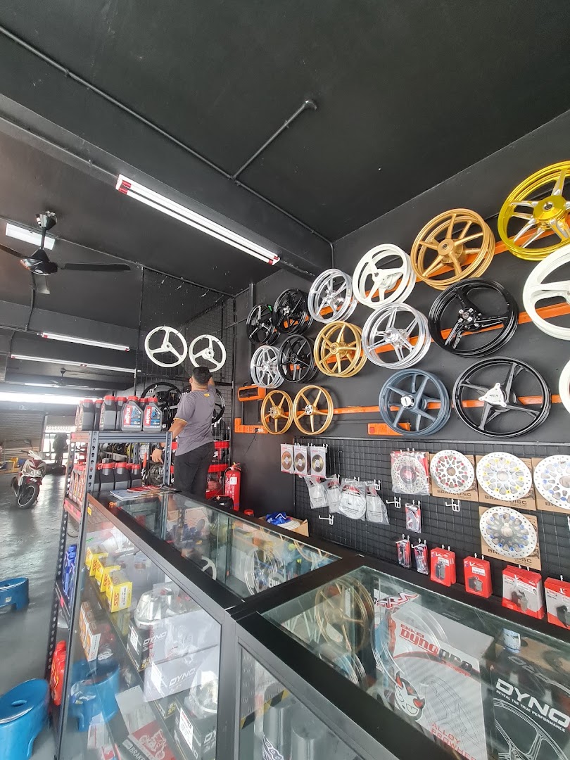 Kanoon Garage — photo 2