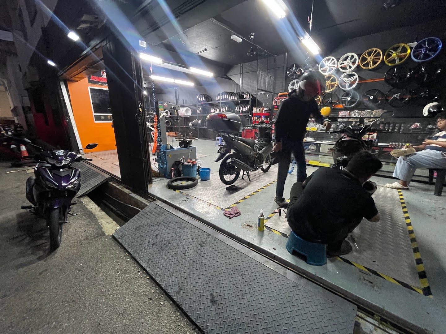Kanoon Garage — photo 5