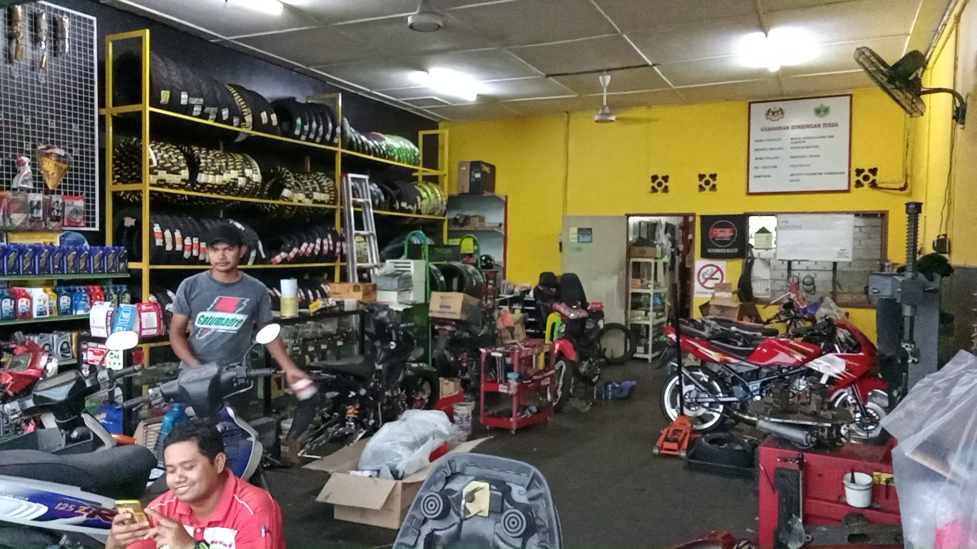 Two Wheels Tyre in Segamat District