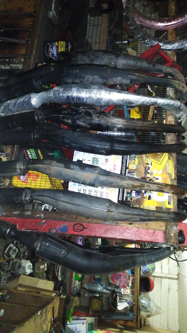 NH Bintang Motor Borneo Enterprise in Pantai Remis