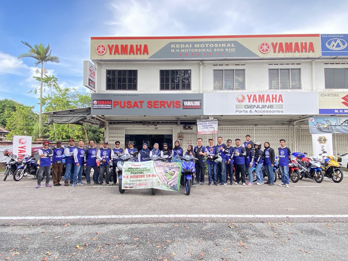 YQS - M.H Motorsikal Sdn. Bhd. 美發摩哆有限公司 YAMAHA HONDA, Pontian, Johore. in Pontian District