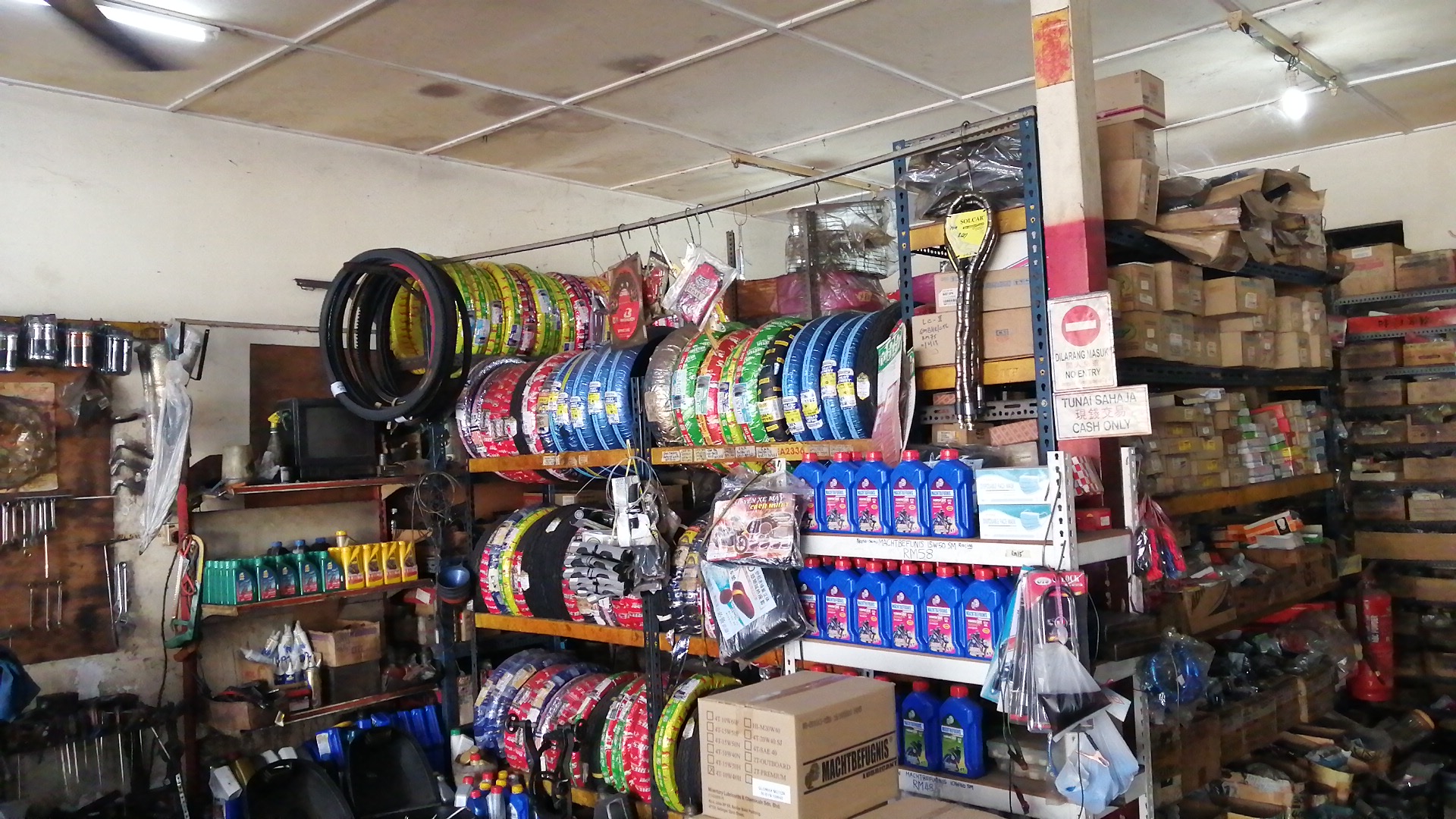 Castrol Bike Point - GLOMAX MOTOR — photo 3