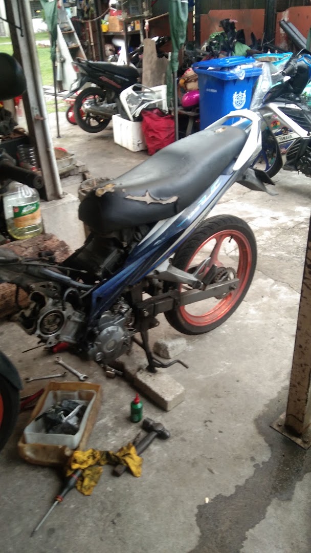 BENGKEL AZIZ 808 — photo 3