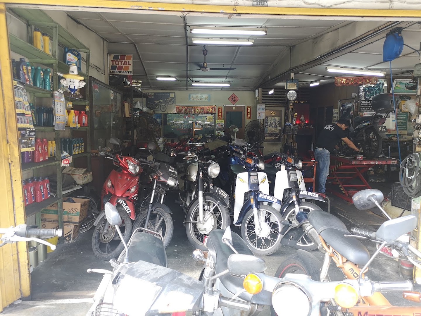 Kedai Motosikal Thong Motor — photo 2