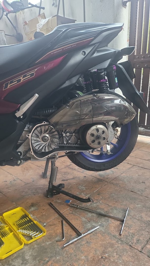 Bengkel Tepi Kolam (Scooter & Cai Roller) — photo 3