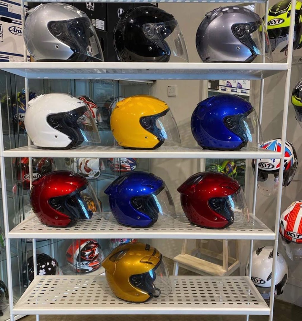 Zack Helmet Empire — photo 1