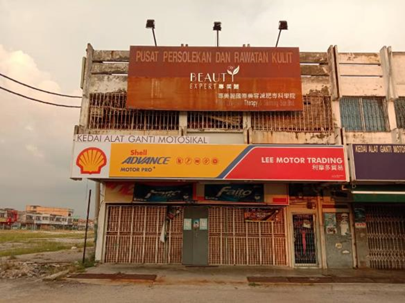Lee MotorTrading in Sitiawan