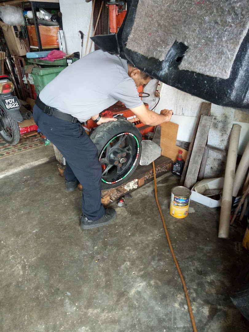 Bulldog Kuan Motor — photo 5