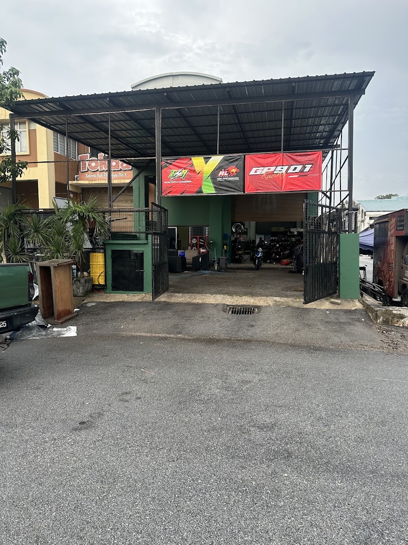 TKKR Garage — photo 5