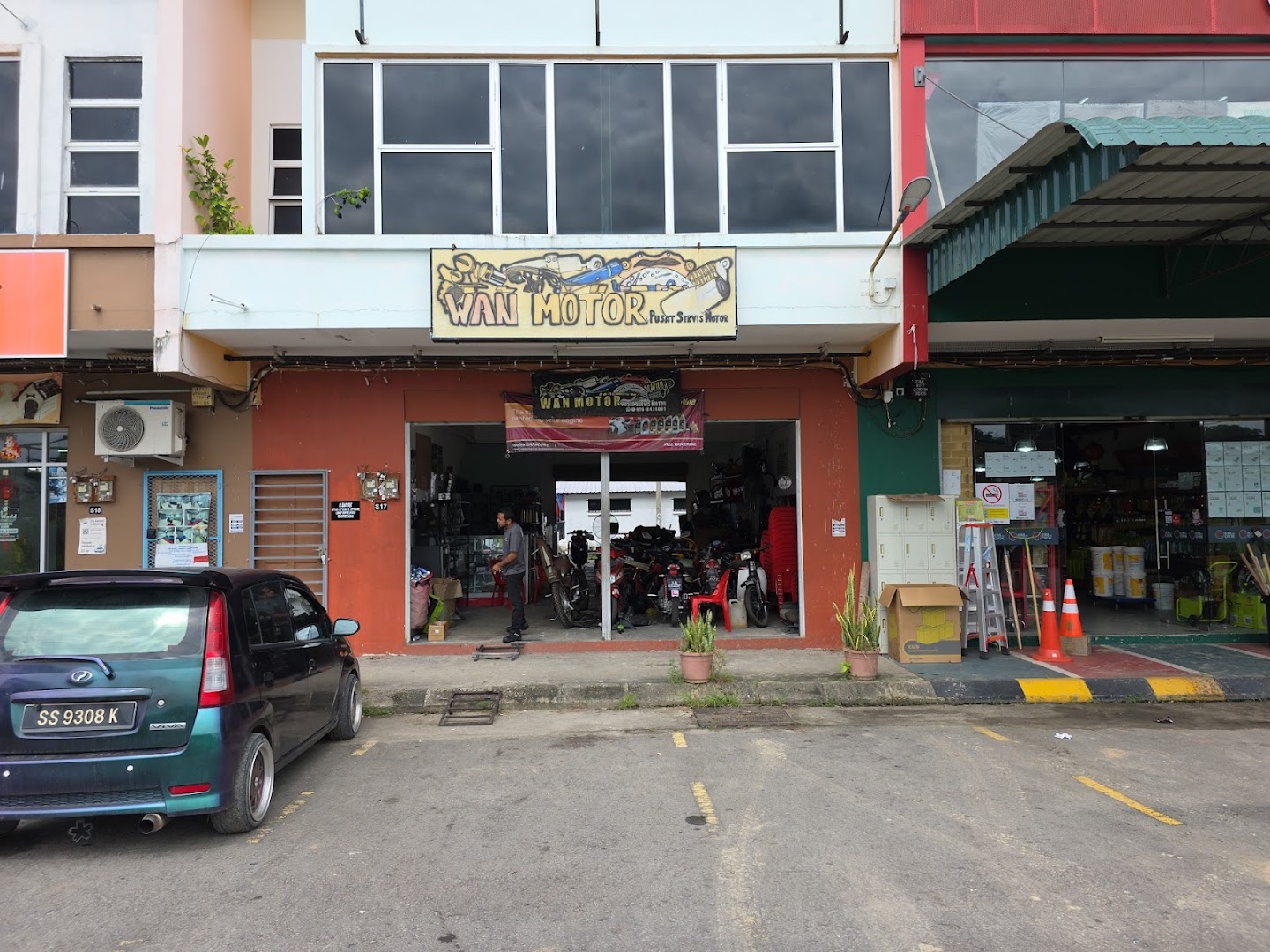 WAN MOTOR Lumat Centre in Beaufort