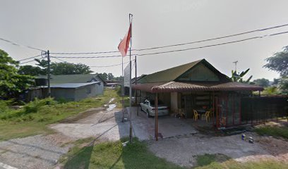 Azek Garage Motor in Pasir Mas