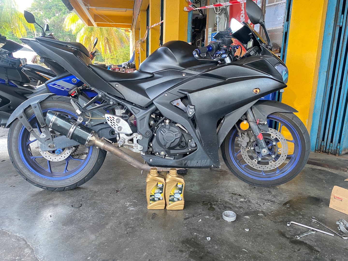 Ah Huat Motor Service Centre | 亞發摩多服務中心 | Maxxis Tires — photo 4