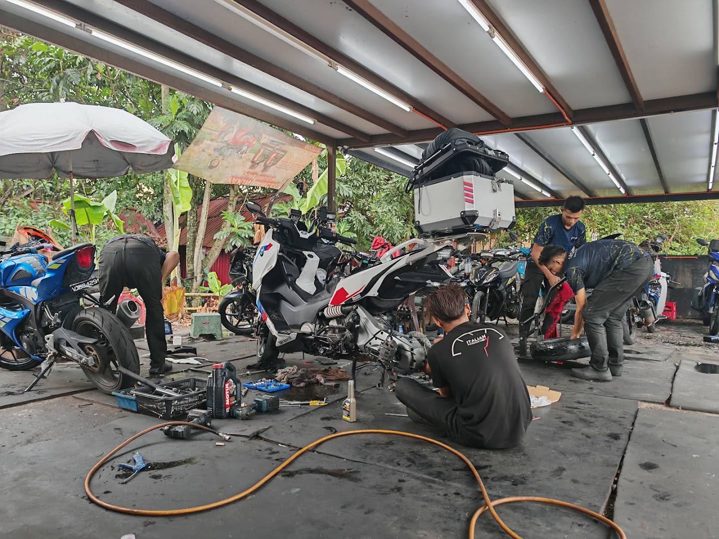 NH MotoWorks in Gelang Patah