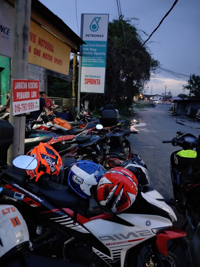 HM ONE MOTOR SPORTS — photo 2