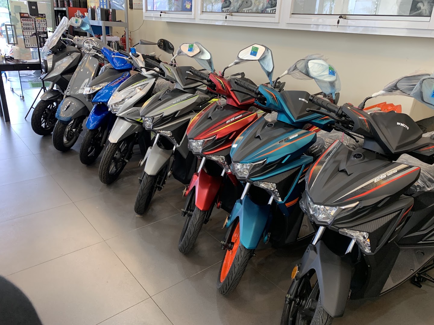 Kedai Motorsikal Tuck Motors Indera Sempurna — photo 3