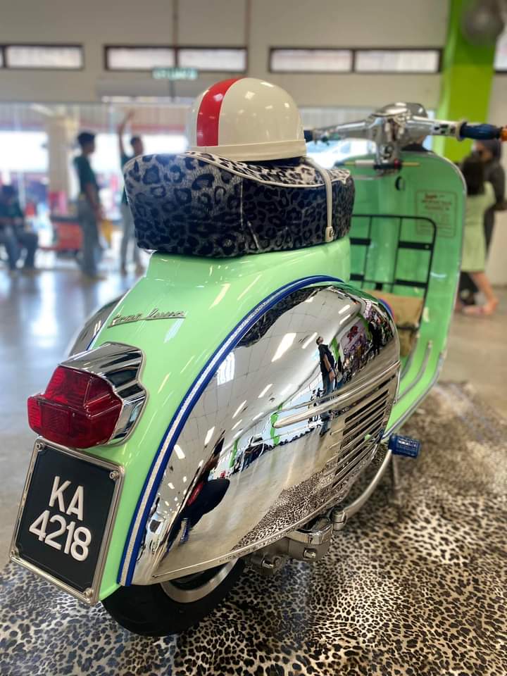 VESPA SALIM KLASIK in Jeram