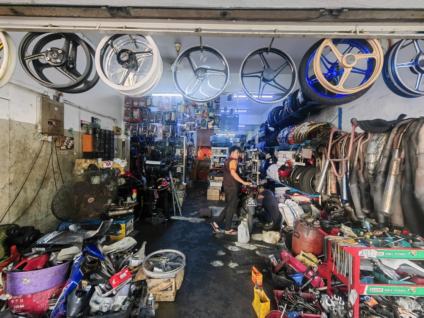 Crazybike Racing Motor Repair in Gelugor