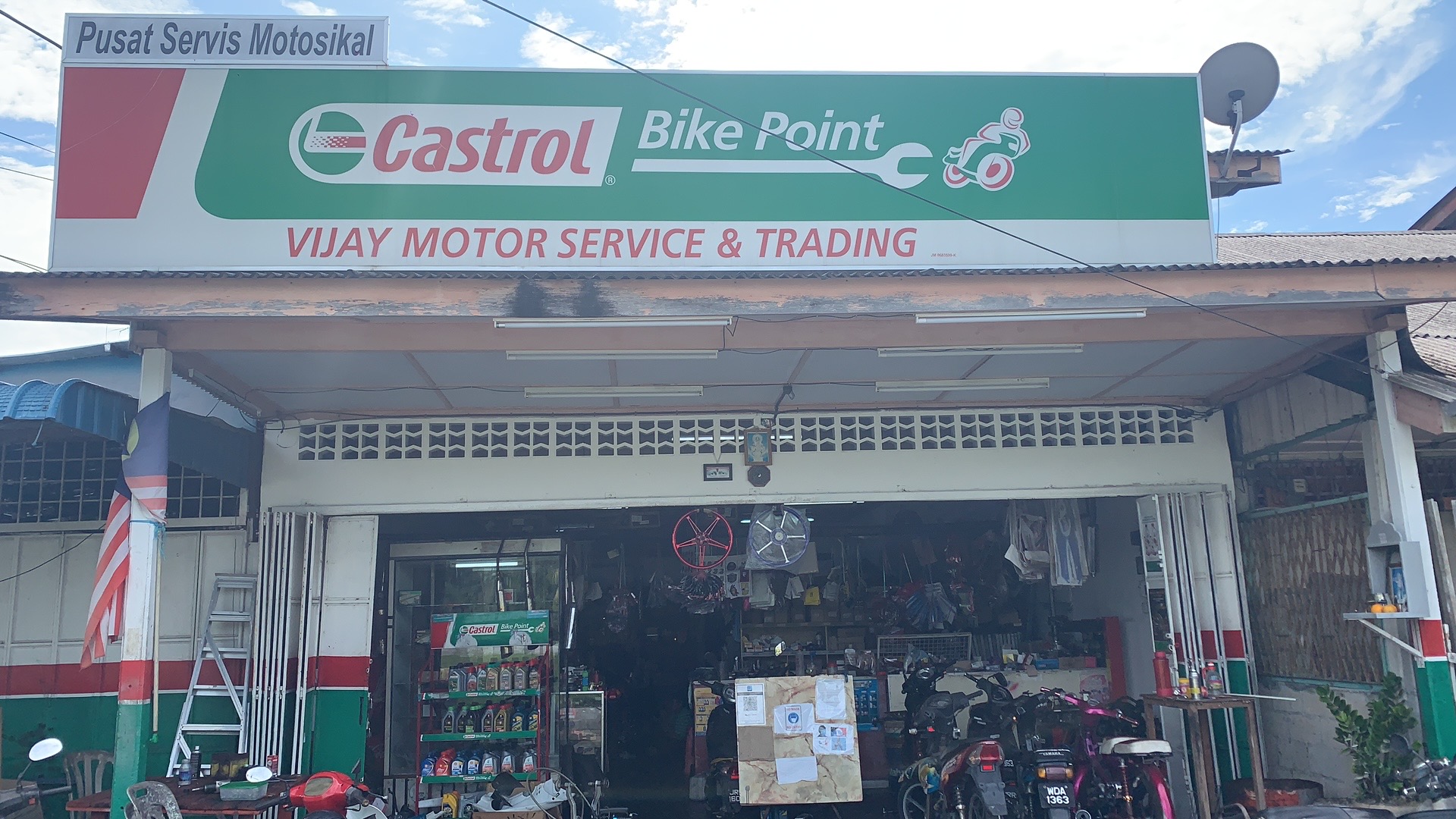 Castrol Bike Point - Vijay Motor Service & Trading in Mersing