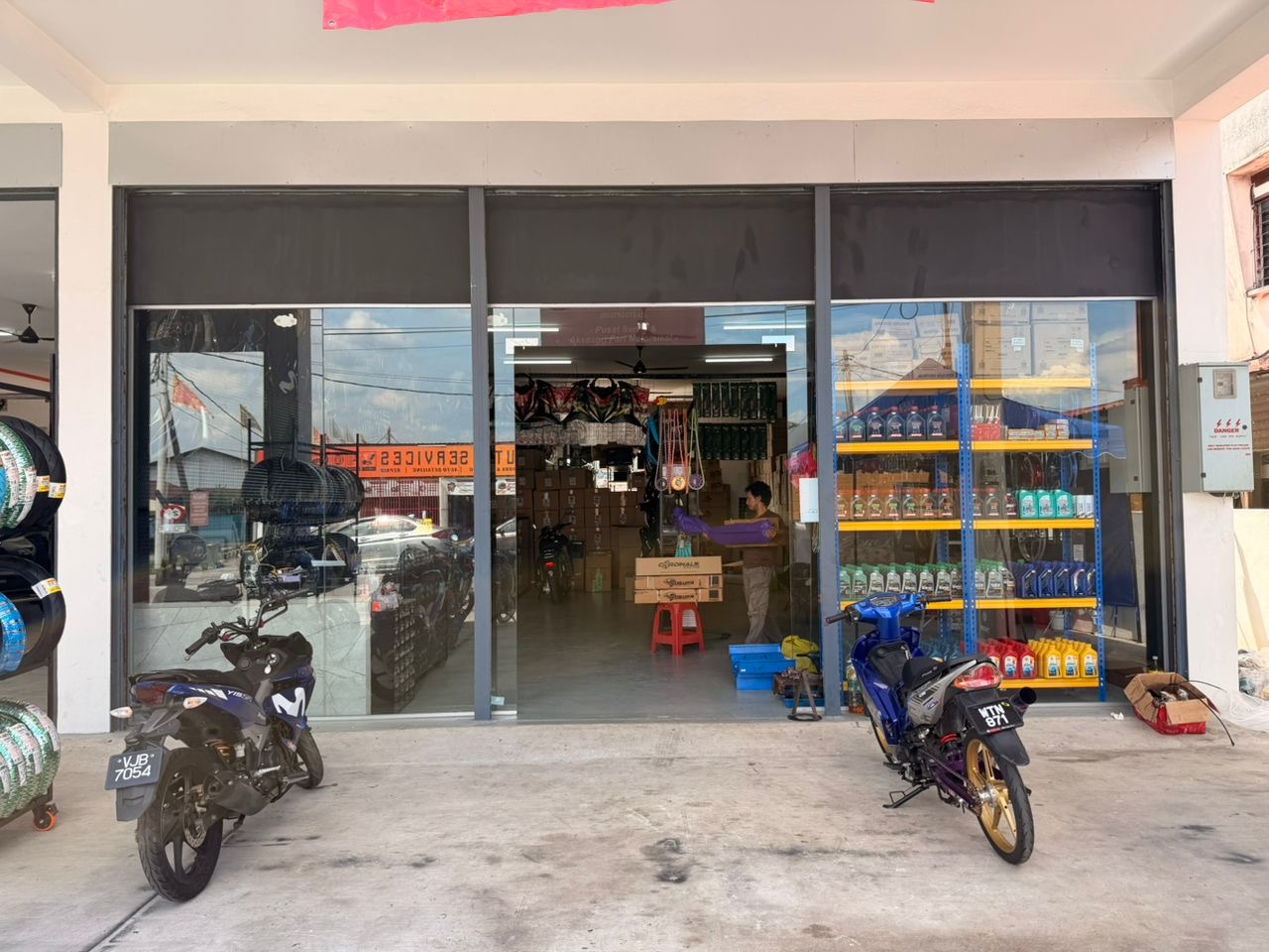 LFN PERFORMANCE PARTS EMPIRE — photo 3