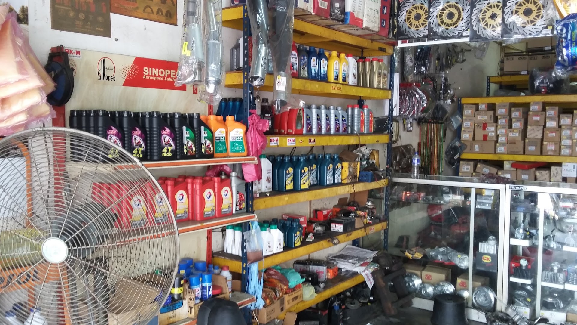 Castrol Bike Point - KM Lee Motor Trading — photo 2