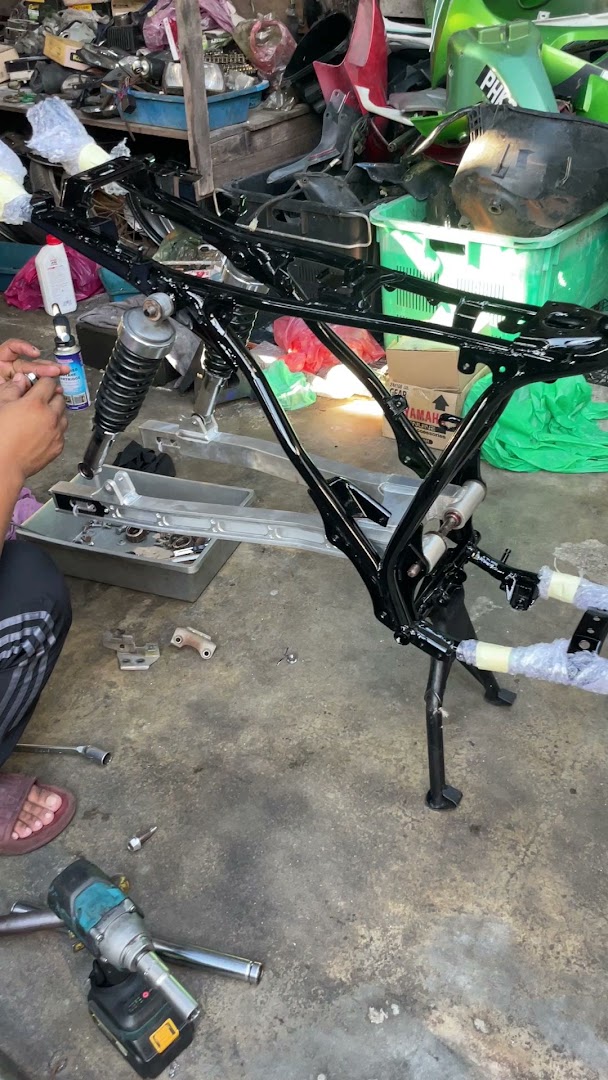DH21GARAGE — photo 2