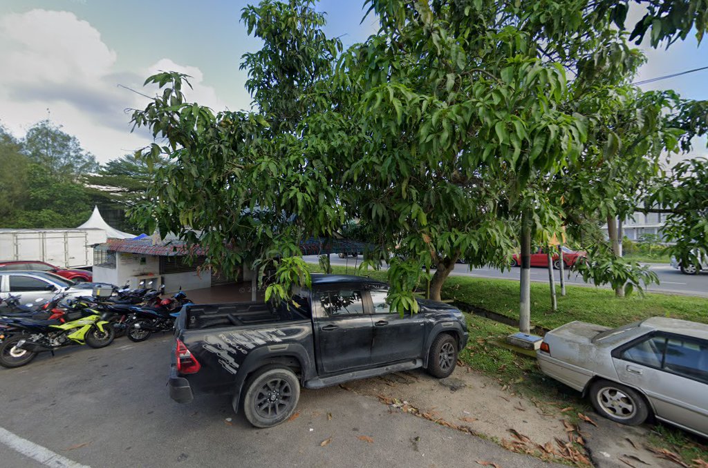 KEDAI MOTOSIKAL JOO LEE in Pekan Nanas
